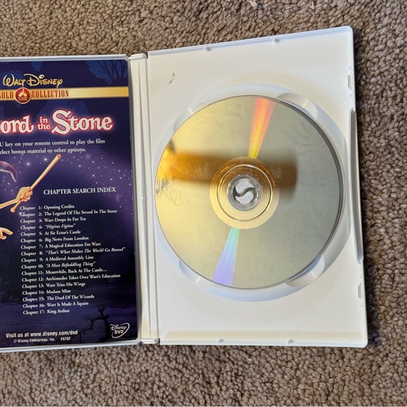 The Sword in the Stone Gold Collection DVD - Picture 3 of 4